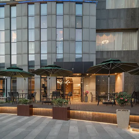 Holiday Inn Express Shanghai Jinqiao Central By Ihg-3