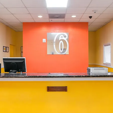 Motel 6-New Orleans, La - Near Downtown-2