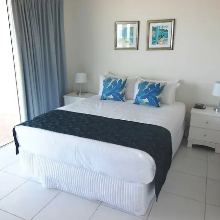 Crystal Bay On The Broadwater-3