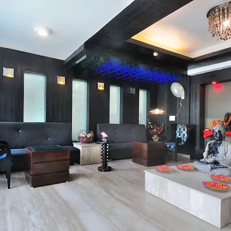 Treebo Premium Relax Inn Patel Nagar-3