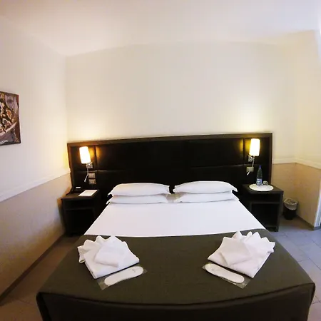 Hotel Artis-2