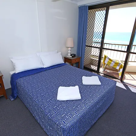 San Simeon Beachfront Apartments Tugun-3
