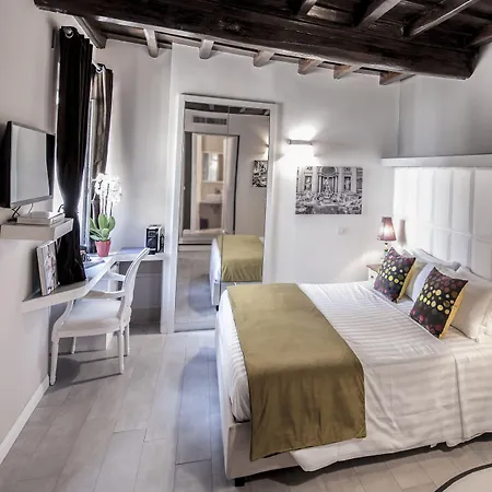 Town House Spagna-3