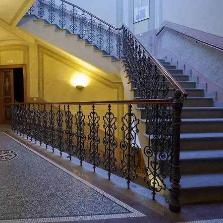 Deminka Palace-2