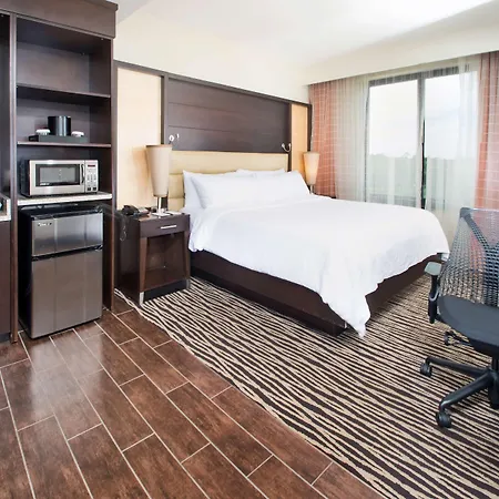 Embassy Suites By Hilton Fayetteville Fort Bragg-2