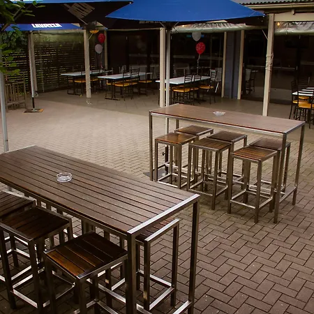 The Sunnyside Tavern, Broadmeadow-3