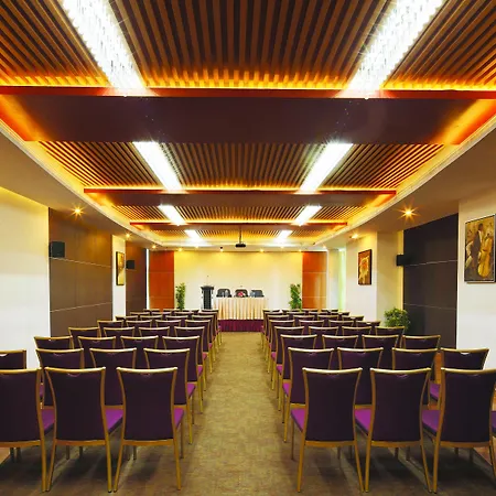 Windsor Rajadhani Hotel-3