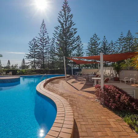 Burleigh Surf Apartments-3