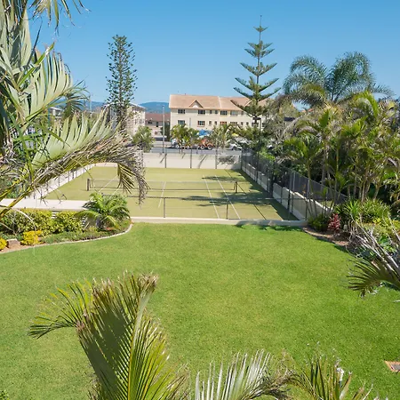 Burleigh Surf Apartments-2