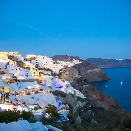 Ifestio Villas Oia-3