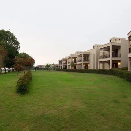 Lemon Tree Hotel, Tarudhan Valley, Manesar-2
