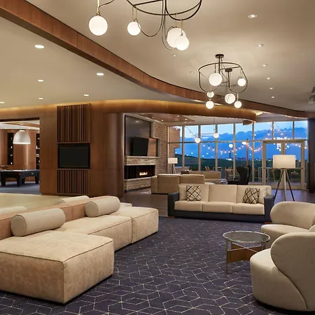 Courtyard By Marriott Calgary Airport-2