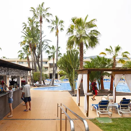Fergus Club Palmanova Park-2