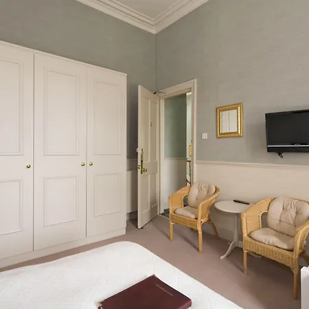 Sherwood Guest House-2