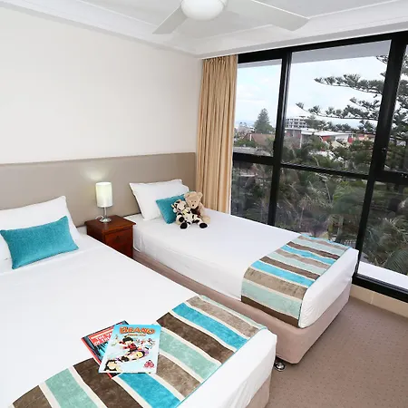Biarritz Apartments Gold Coast-2