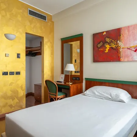 Hotel Raffaello-3