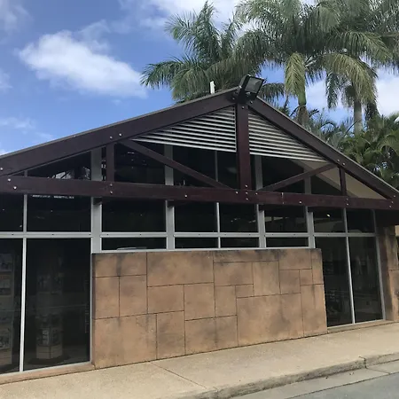 Ashmore Palms Holiday Village-2