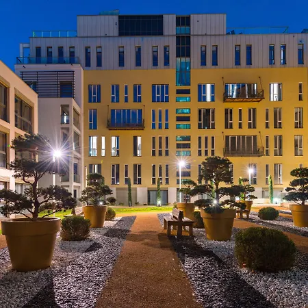 Lagrange Aparthotel Lyon Lumiere-2
