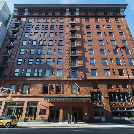 21C Museum Hotel Cincinnati-3