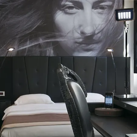 B-Aparthotel Regent-3
