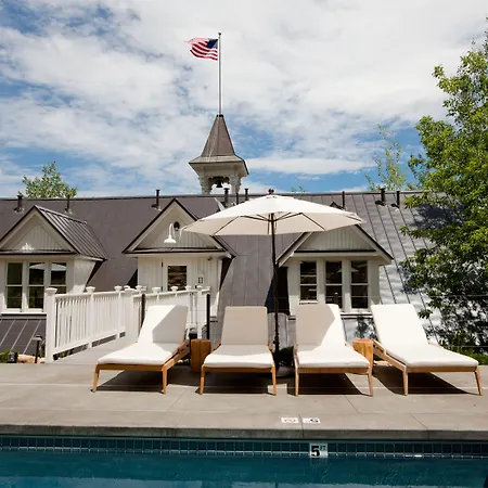 Washington School House Hotel-3