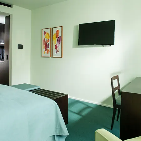 Clipper Boardinghouse - Berlin-Gendarmenmarkt-3