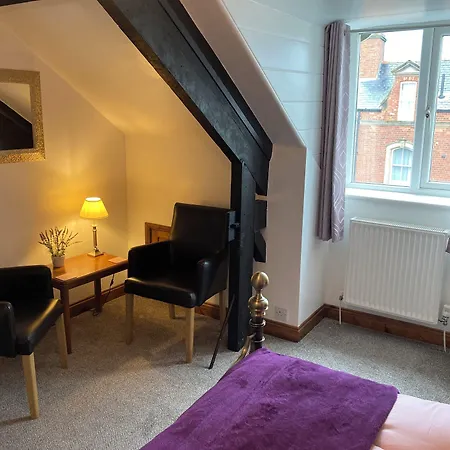 Ellies Guest House-2