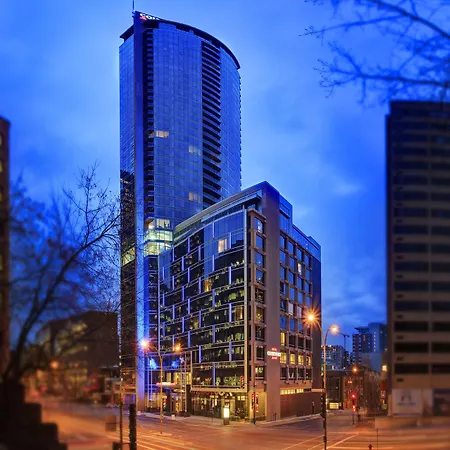 Courtyard Par Marriott Montreal Centre-Ville-3