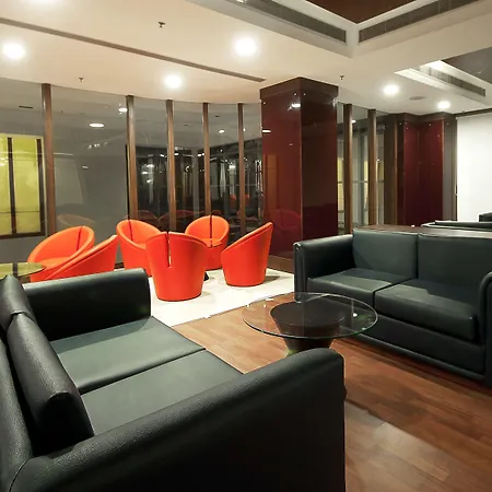 The Golden Plaza Hotel-3
