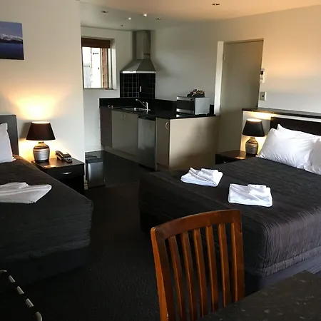 Autoline Motel Queenstown-2