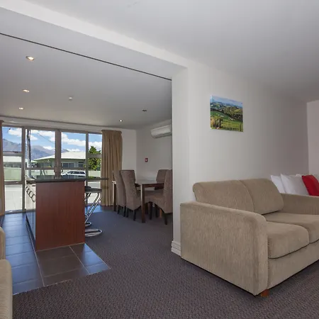 Autoline Motel Queenstown-3