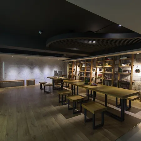 Simple + Hotel-3