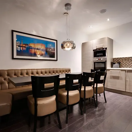 Epic Seel Street Apartments - Liverpool City Centre-3