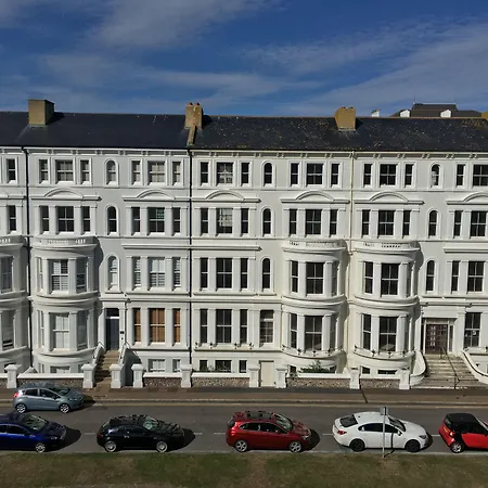 Da Vinci Eastbourne-2