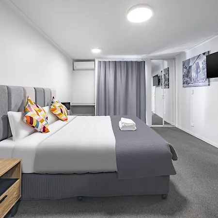 Parkview Apartments-3