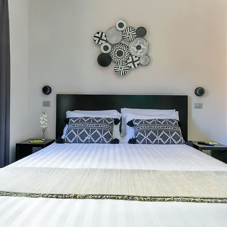 Moai Home-3