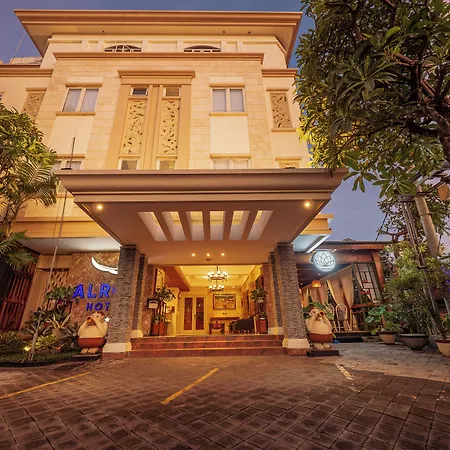 Alron Hotel Kuta-3