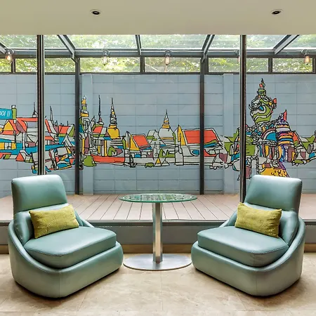 Holiday Inn Express Bangkok Sukhumvit 11 By Ihg-2