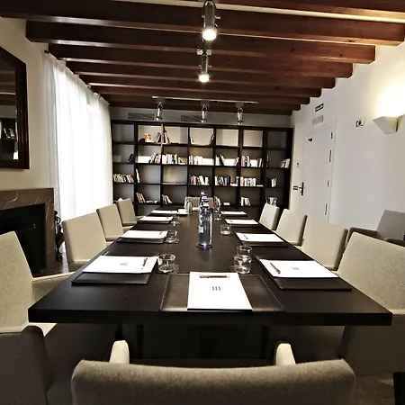 Petit Palace Hotel Tres-3