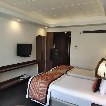 The Cunningham Hotel Bangalore-3