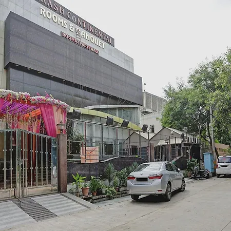 Super Townhouse Prakash Continental Near Netaji Subhash Place Metro Station-3