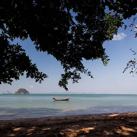 Villa Thalanena By The Beach-2