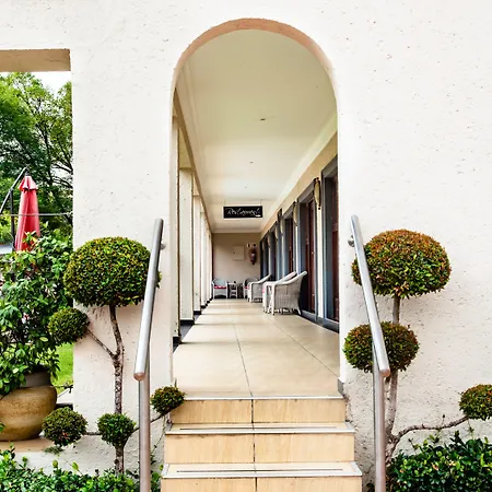 Inn And Out Plus Craighall-3