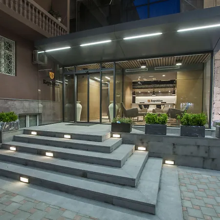 Republica Hotel Yerevan-3