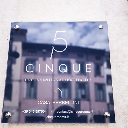 Cinque Rooms-2