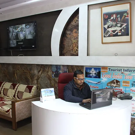 Hotel Su Shree Continental Dx 5 Mins From New Delhi Railway Station & Free Car Parking-3