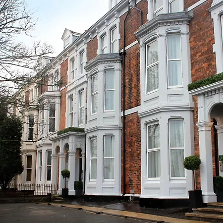 91 Aparthotel Jesmond Road-3