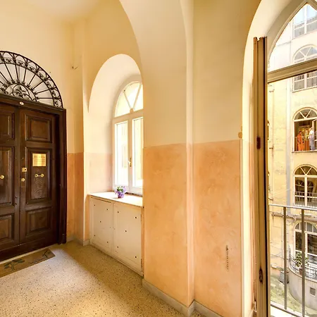 B&B Colosseo Panoramic Rooms-2