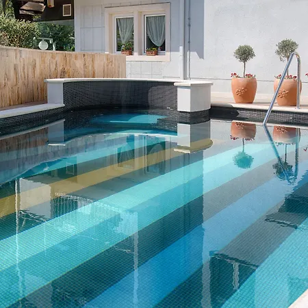 Boban Luxury Suites-3