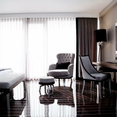 Ramada Hotel & Suites Sisli-2